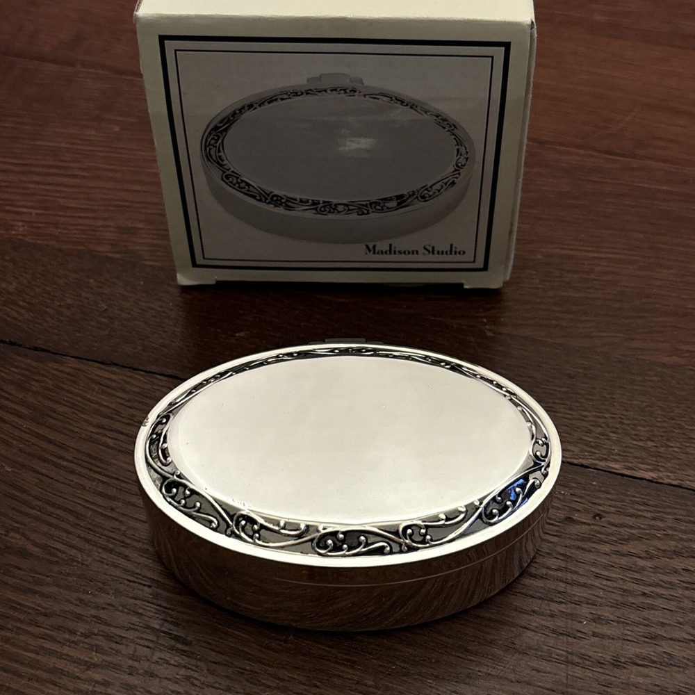 Madison Studio‎ Silver Plated Engraveable Oval Shaped Trinket Jewelry Box